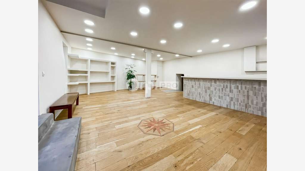 Cède local d'exception de 90m² à Marseille 13006