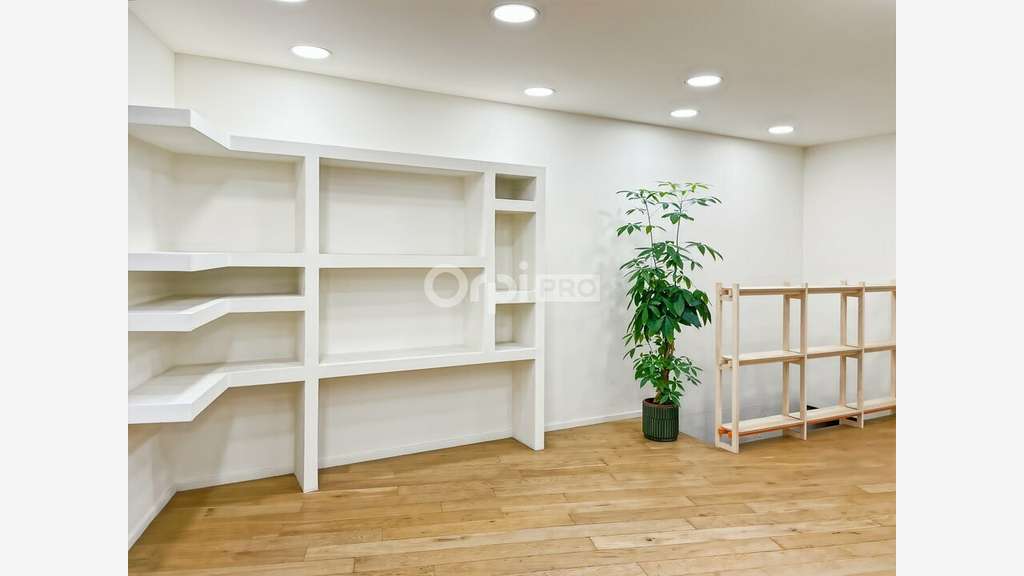 Cède local d'exception de 90m² à Marseille 13006