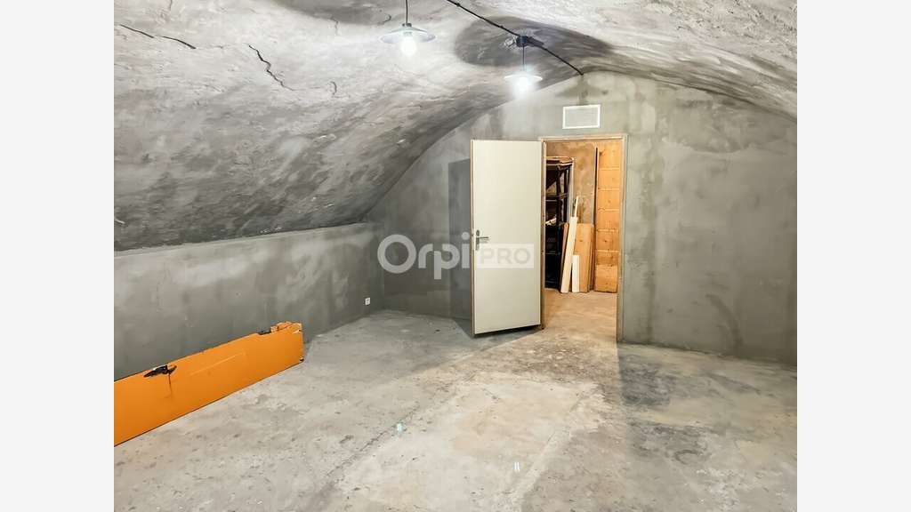 Cède local d'exception de 90m² à Marseille 13006