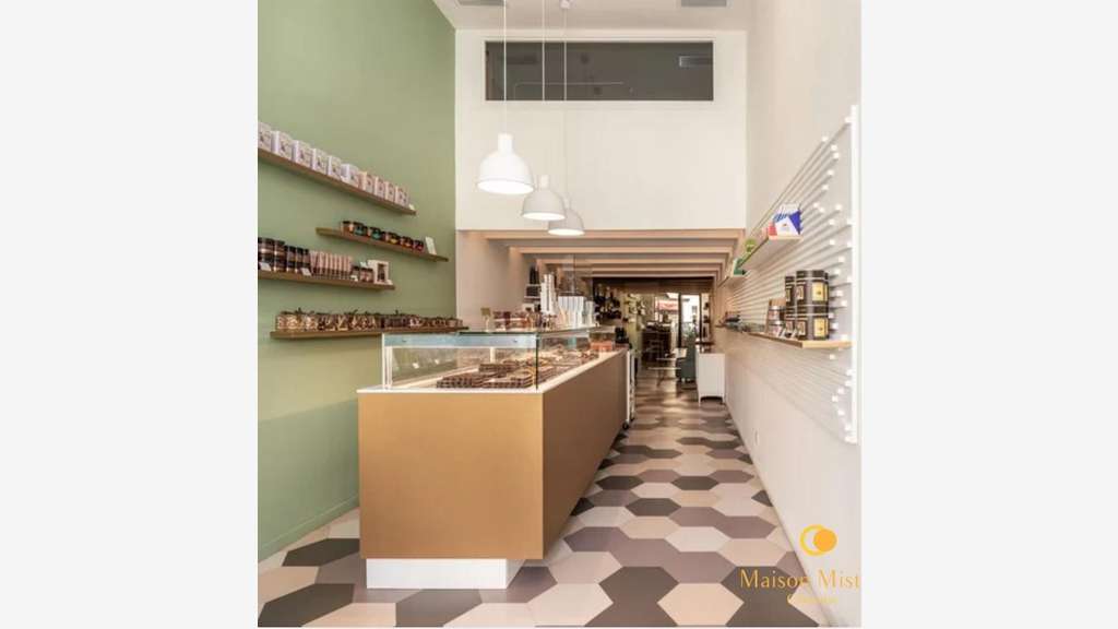 Cession de bail boutique 101m² à Marseille 16e
