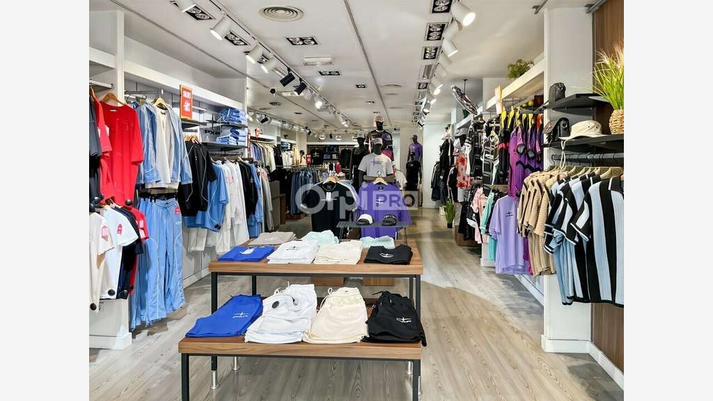 MARSEILLE - LOCAL COMMERCIAL à louer