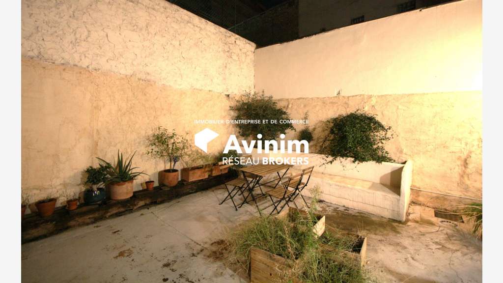 droit au bail local rénové 70m²+ réserve13007