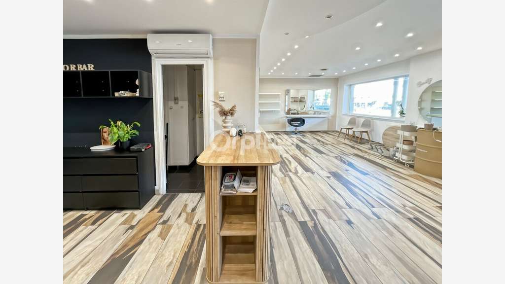 Cède local 74,6m² Marseille 13009 empl stratégique