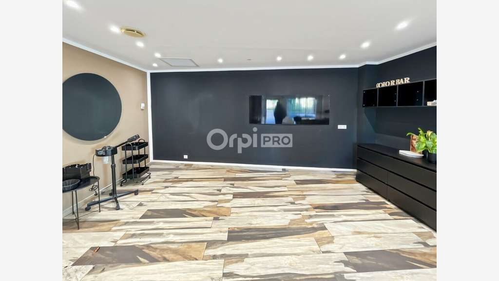 Cède local 74,6m² Marseille 13009 empl stratégique