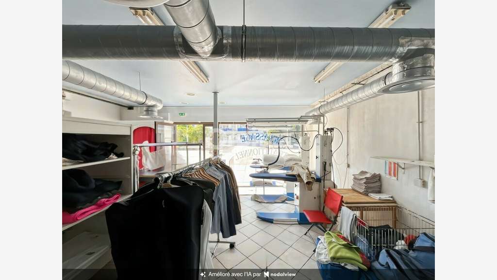 MARSEILLE - LOCAL COMMERCIAL à louer
