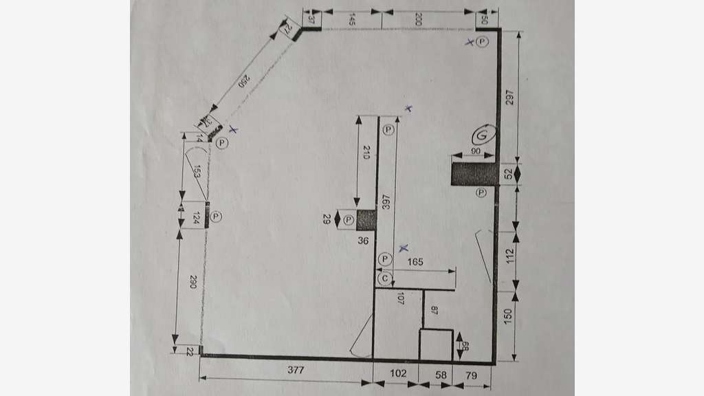 Magnifique local d'angle 43m² secteur N°1 à Menton