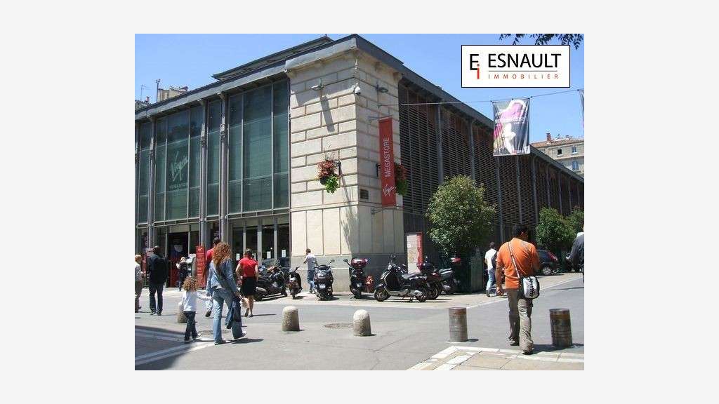 Boutique d'angle 105m² à céder à Montpellier