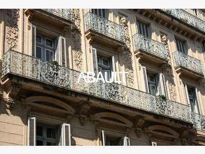 Local 55m² à louer à Montpellier Rue du Courreau