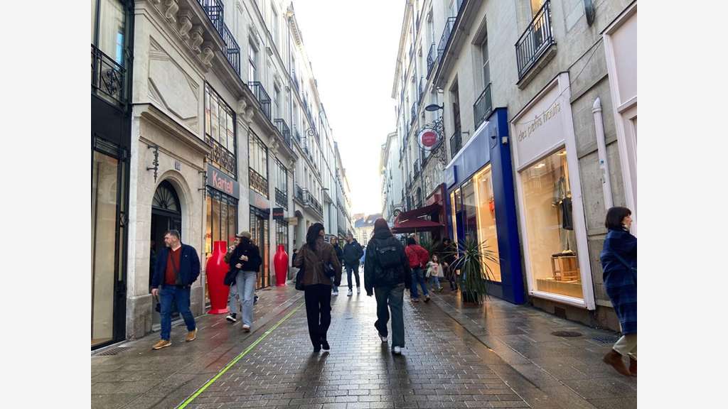 Bail à céder local 45m² en rue piétonne à Nantes