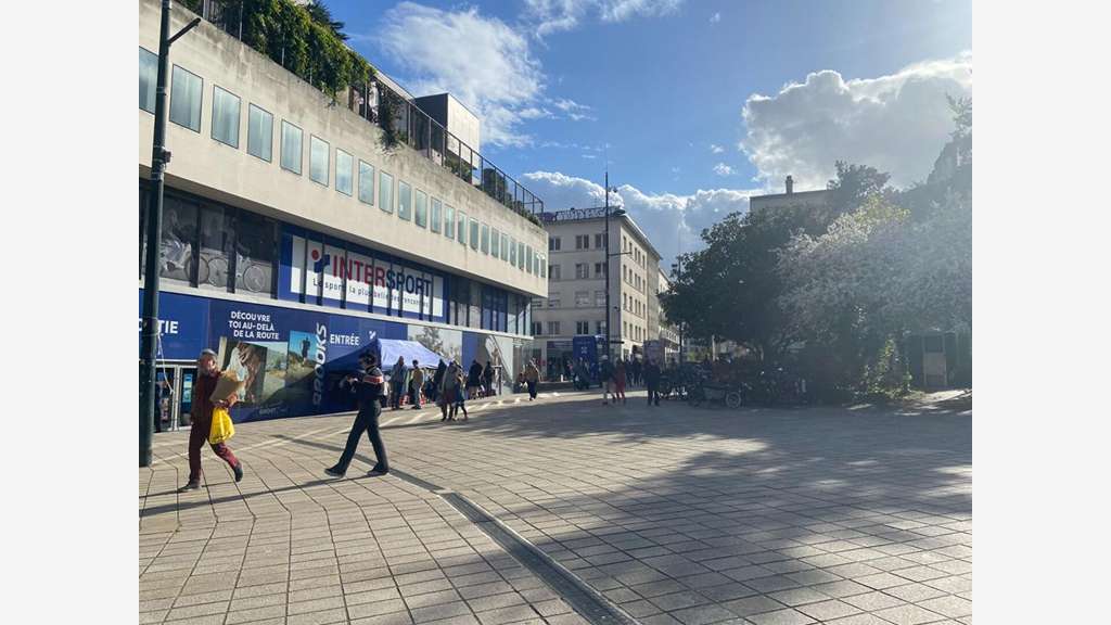 Cession bail local commercial 93m² Nantes Bretagne