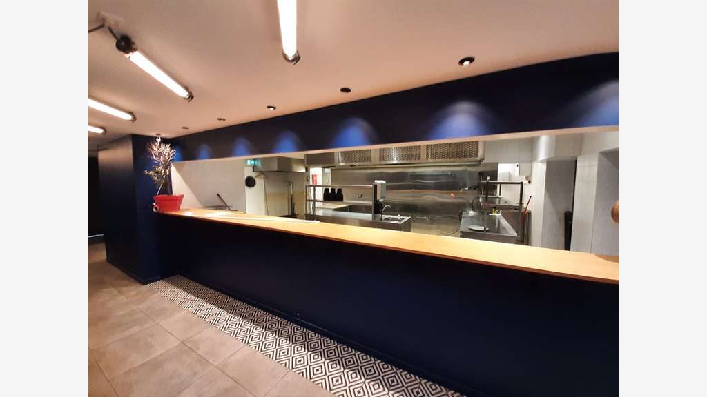 A céder très beau restaurant de 486m² à Nantes