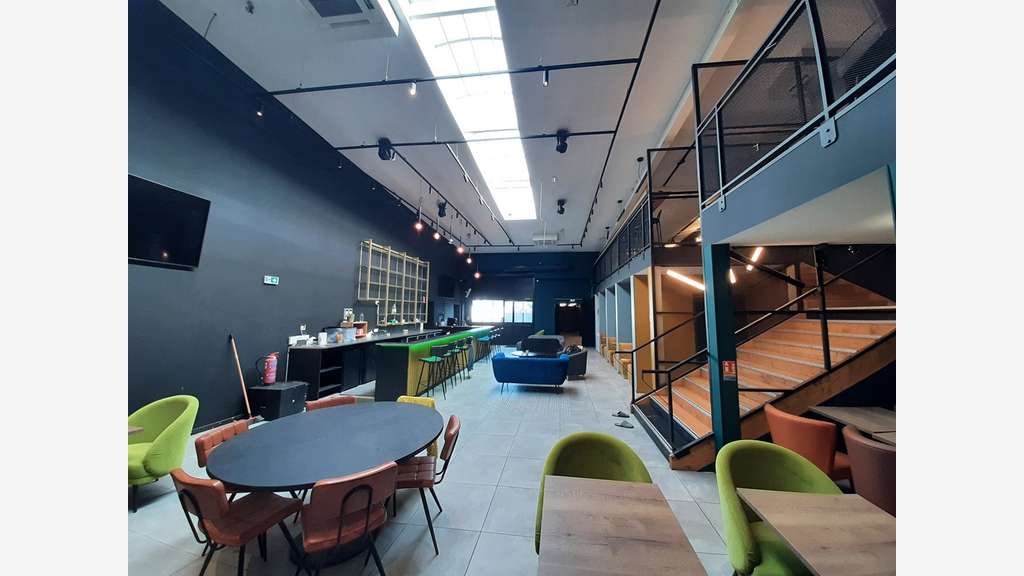 A céder très beau restaurant de 486m² à Nantes