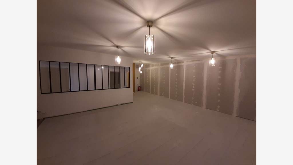 A céder très beau restaurant de 486m² à Nantes