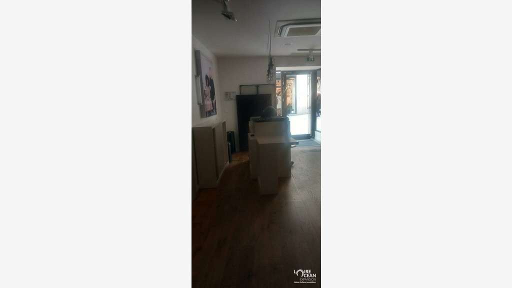 Local commercial de 80m² à céder à Nantes centre