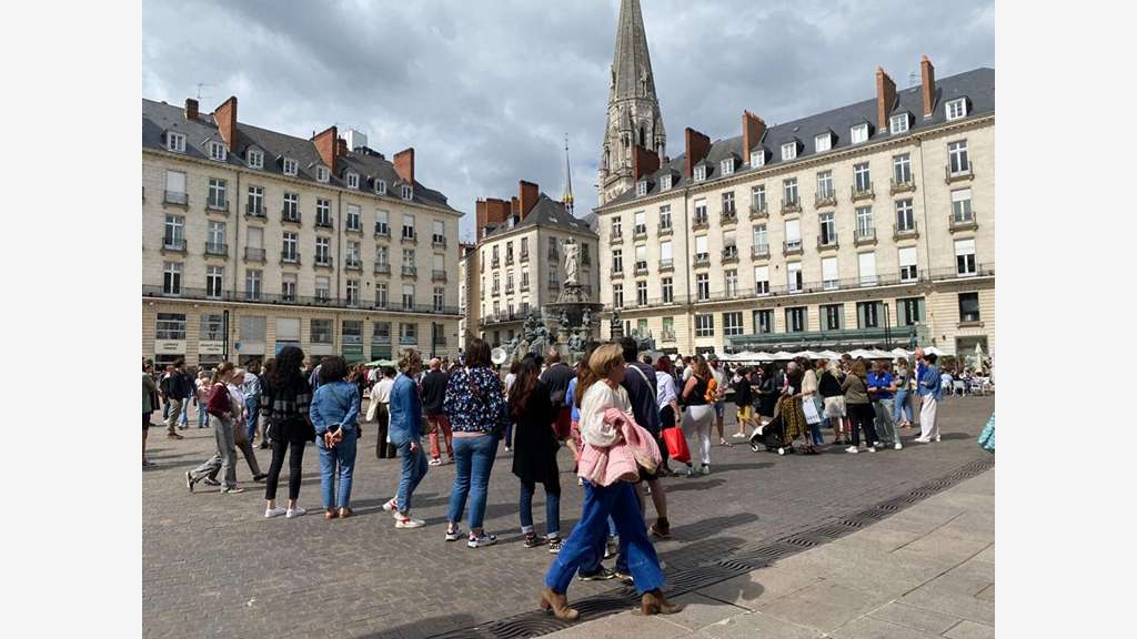 DAB local commercial 37m² à Nantes Place Royale