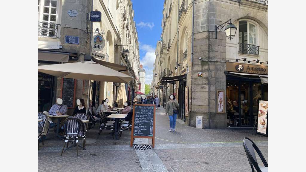 Cession de bail local 50m² à Nantes Décré Château