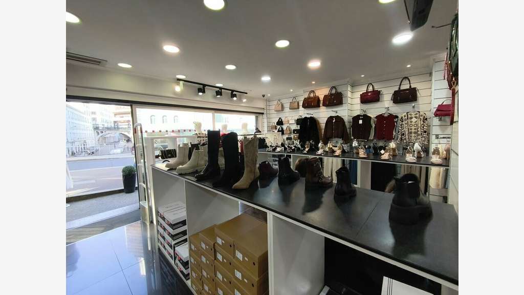 DAB local commercial 115m² à Nantes 