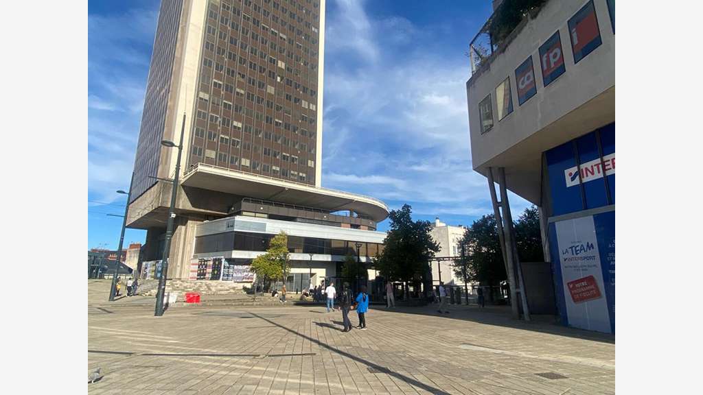 Bail à céder local de charme 61m² Nantes Jaurès