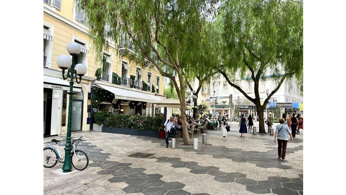 Droit au bail 194m² zone piétonne Massena Nice