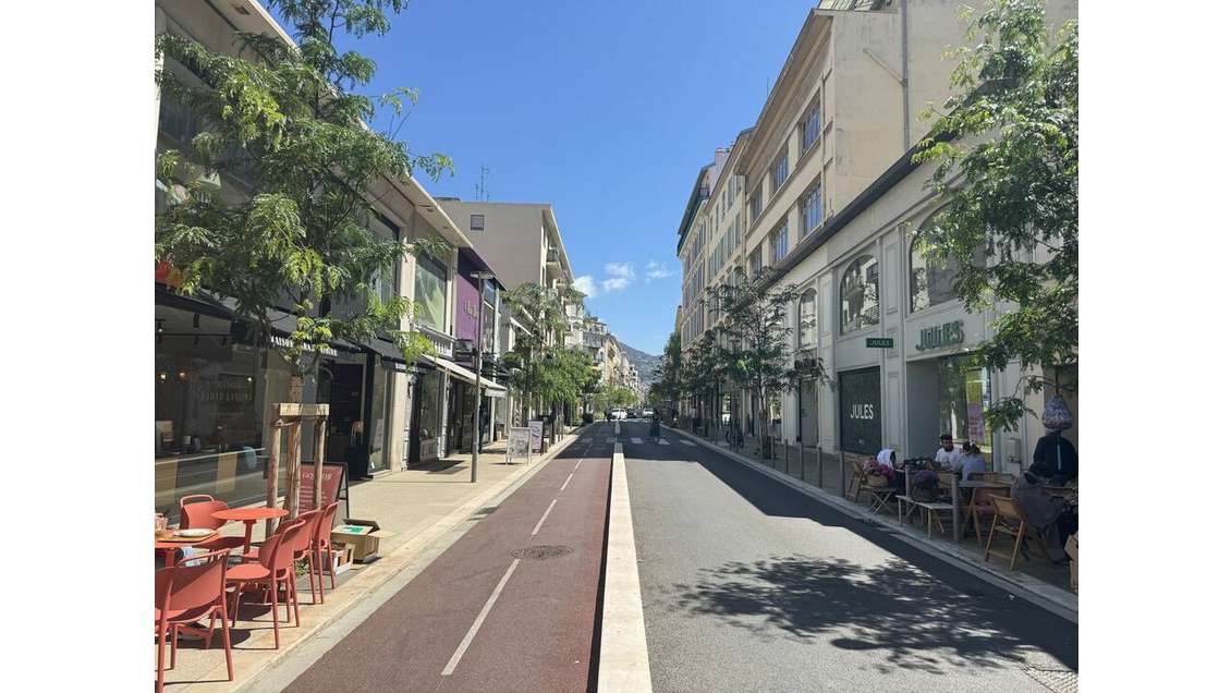 Droit au bail très beau magasin à Nice Carré d'Or