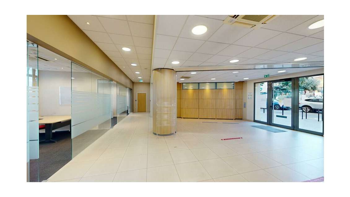 DAB superbe local 267m² à Nice Ouest Californie