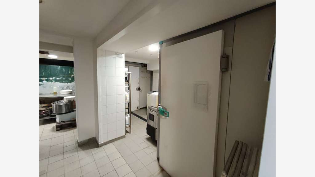 AV droit au bail restaurant 140m² à Nice Garibaldi