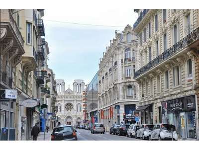 Cession droit au bail Locaux commerciaux - Boutiques à Nice