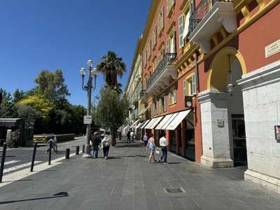 A vendre droit au bail de 77m² à Nice Carré d'Or