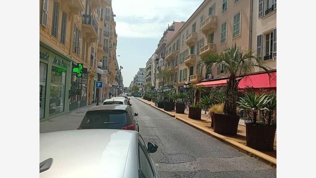 A vendre droit au bail 83m² Nice Hôtel des Postes