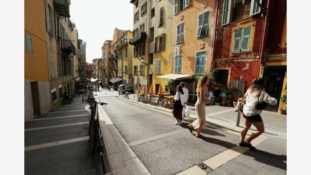 A vendre droit au bail 60m² au Vieux Nice Rossetti