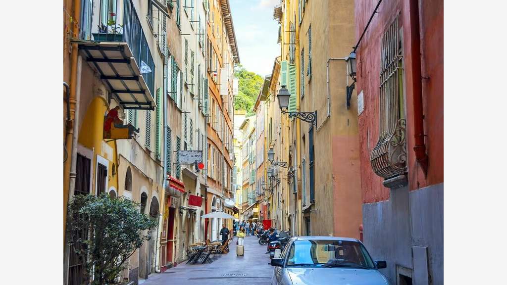 Exclusivité droit au bail 83m² dans le Vieux-Nice
