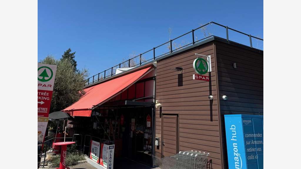 Droit au Bail local 42m² avec vitrine Nice Cimiez 