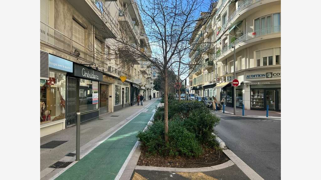 Local commercial restaurant 25m² à céder à Nice