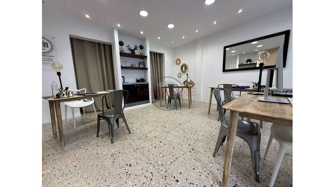 DAB  local commercial 28m² à Nice Carré d'Or