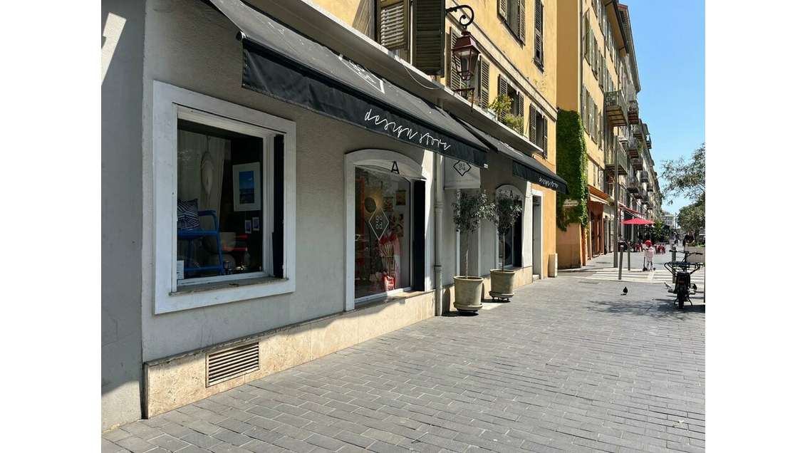 Local commercial 400m² à louer Nice rue Ségurane
