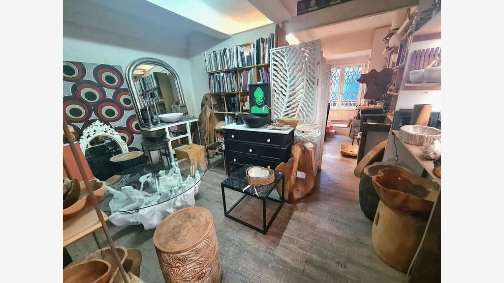 Local 80m² à louer à Nice Hôtel des Postes