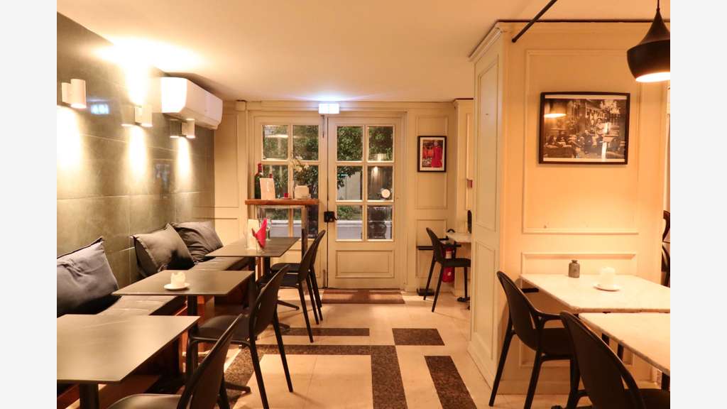Cède local atypique en DAB 390m² à Nice Carré d'Or