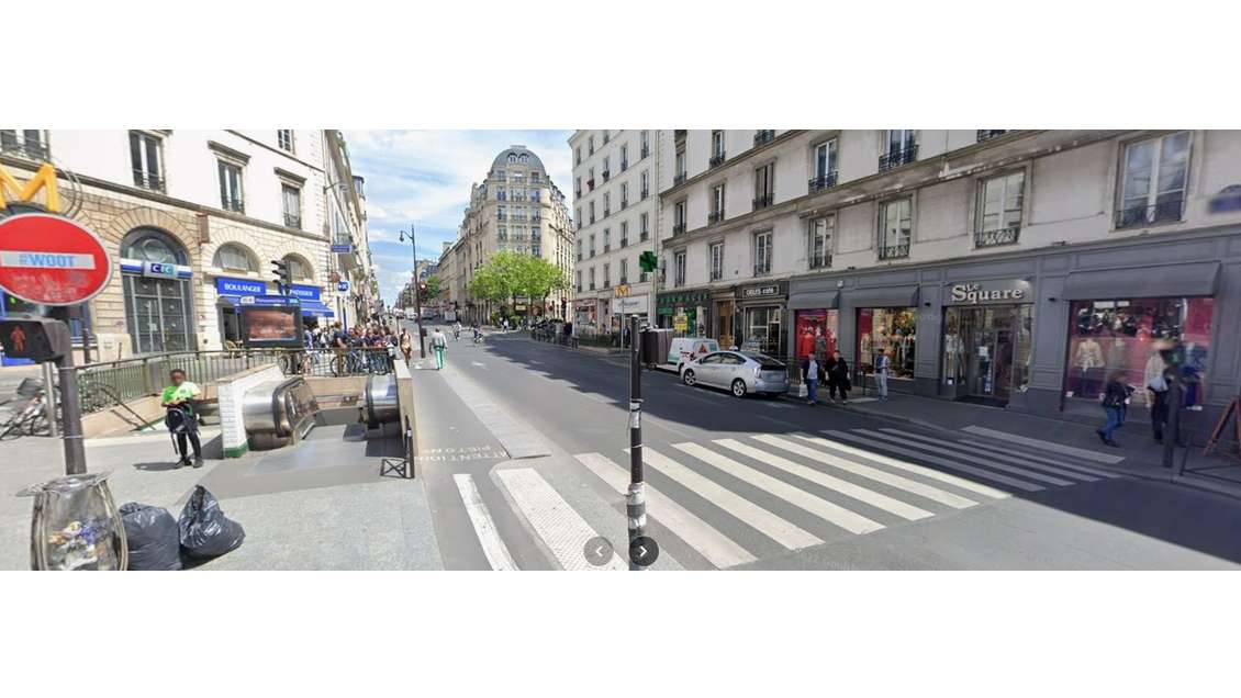 Boutique 139m² emplacement n°1 rue Lafayette 75010