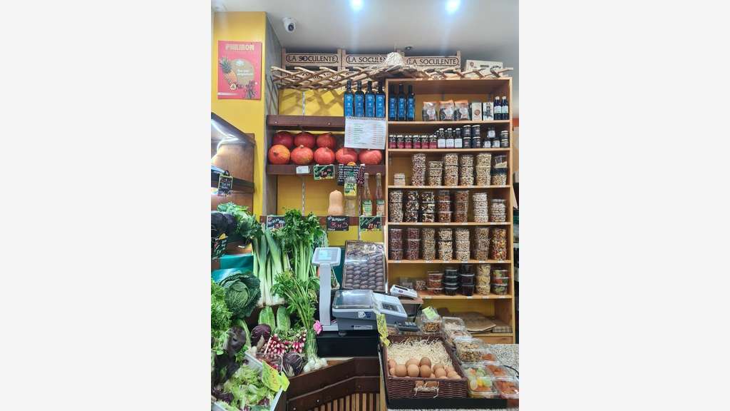 Belle boutique à Paris 15e Rue de Vaugirard
