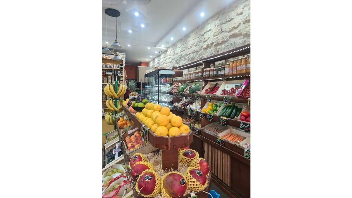 Belle boutique à Paris 15e Rue de Vaugirard