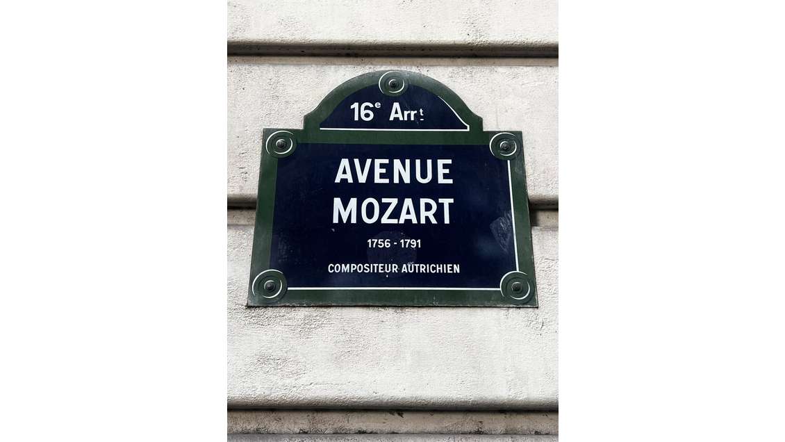 Droit au bail boutique 73m² à Paris 16e av. Mozart