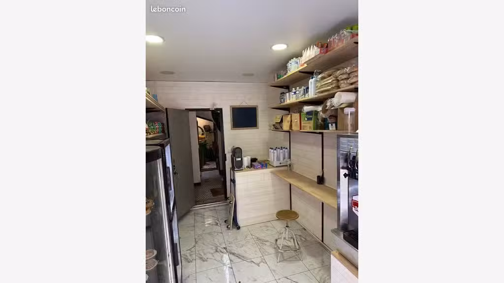 Local épicerie 15m² à céder Paris 17e