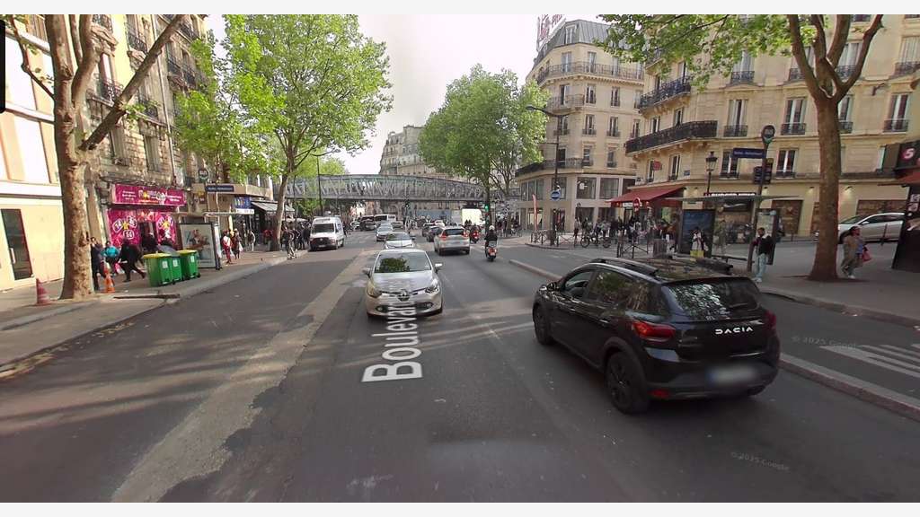 DAB boutique 180m² Bd Barbès 75018 Paris
