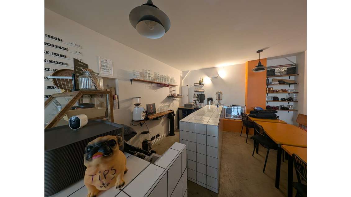 DAB boutique 61m² quartier Goutte d'Or-Calvé Myrha