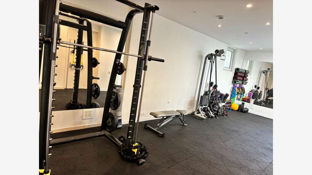 DAB local 63m² sur cour salle de sport 75019 paris