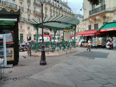 DAB boutique 21m² Empl N°1 Paris 1er Châtelet