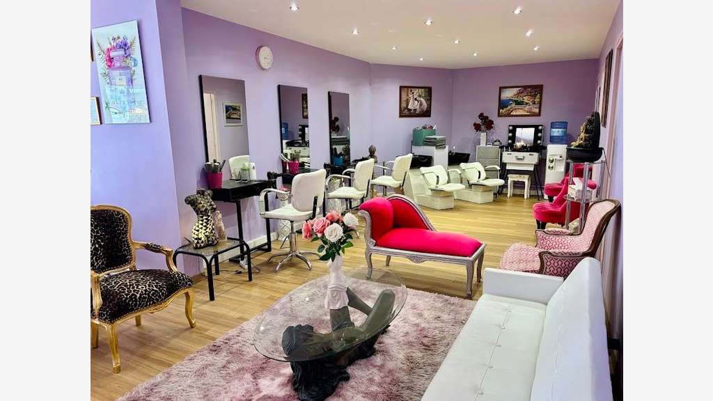 Cède droit au bail local de 325m² à Paris 75020