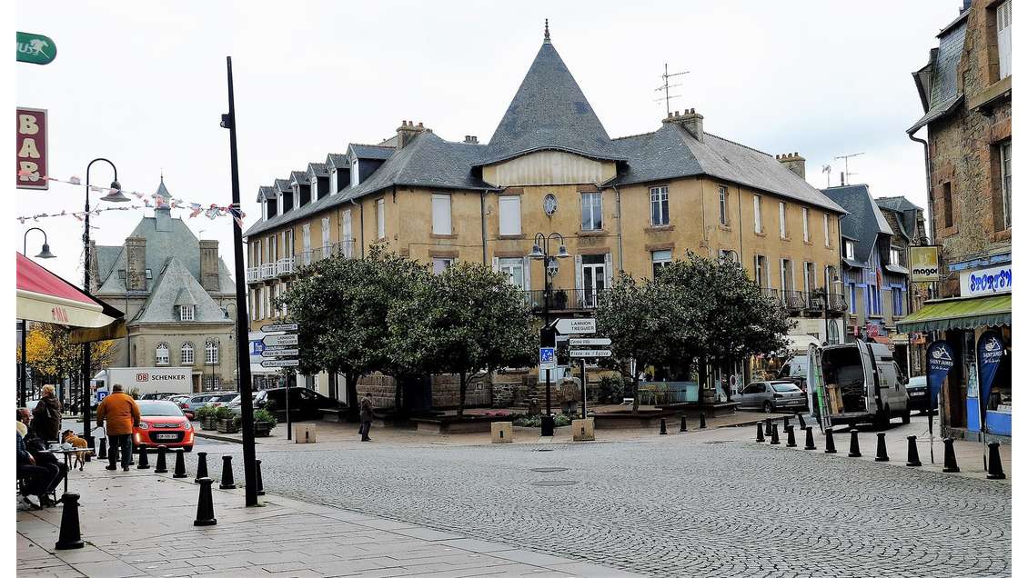 Cession droit au bail local 120m² empl N°1 Perros