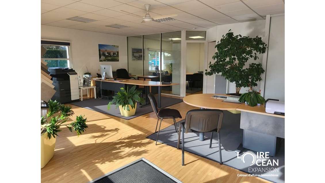 DAB local 84m² très belle visibilité à Pornic