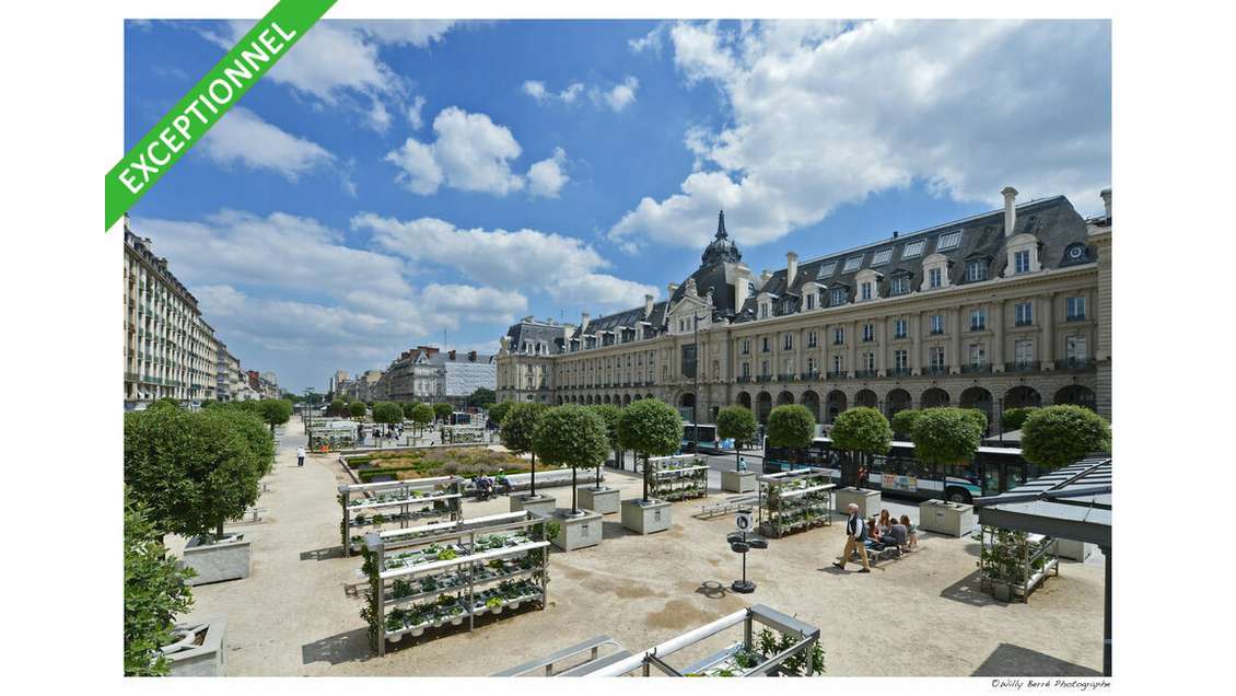Droit au bail local d'angle au centre de Rennes